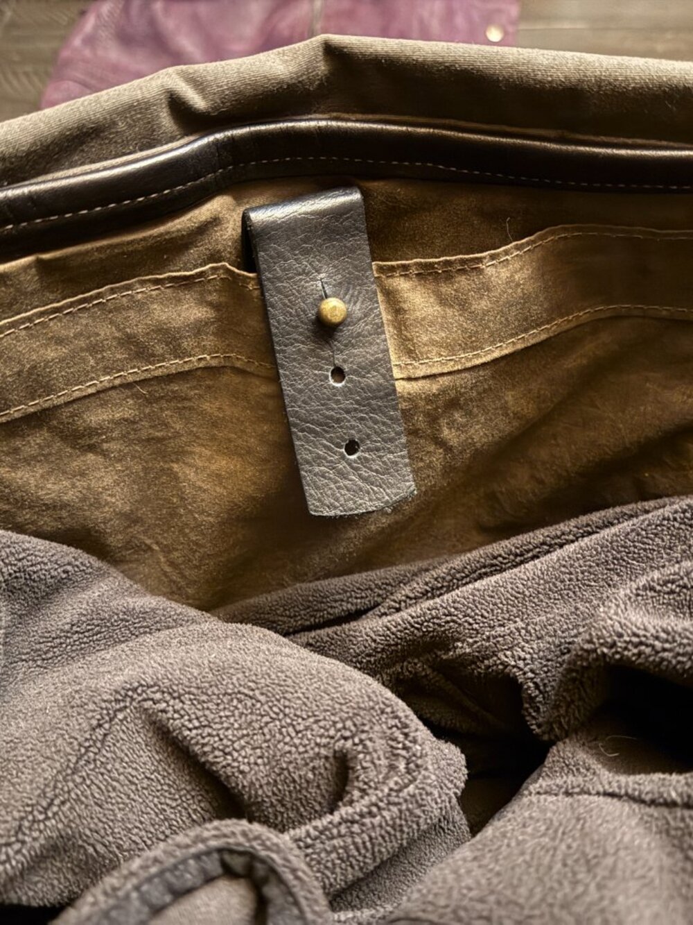 Vintage Rough & Tumble Messenger - Picture 11 of 14